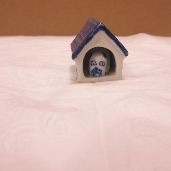 Dog House Miniature Animals Delft Blue Ceramic - Picture 1 of 11